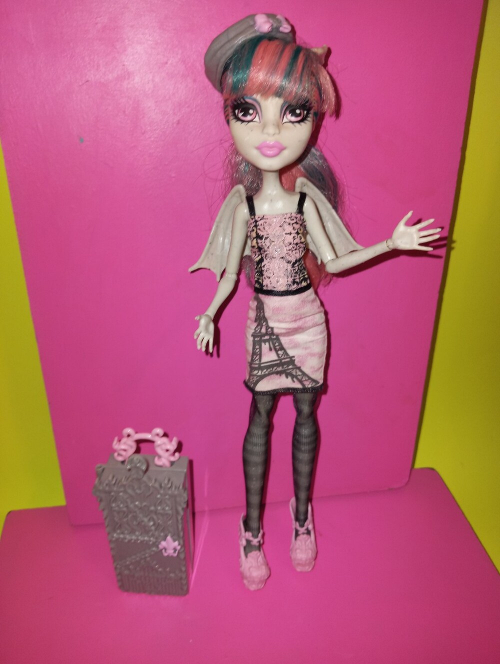 Monster High Rochelle Doll Scaris with shoes
